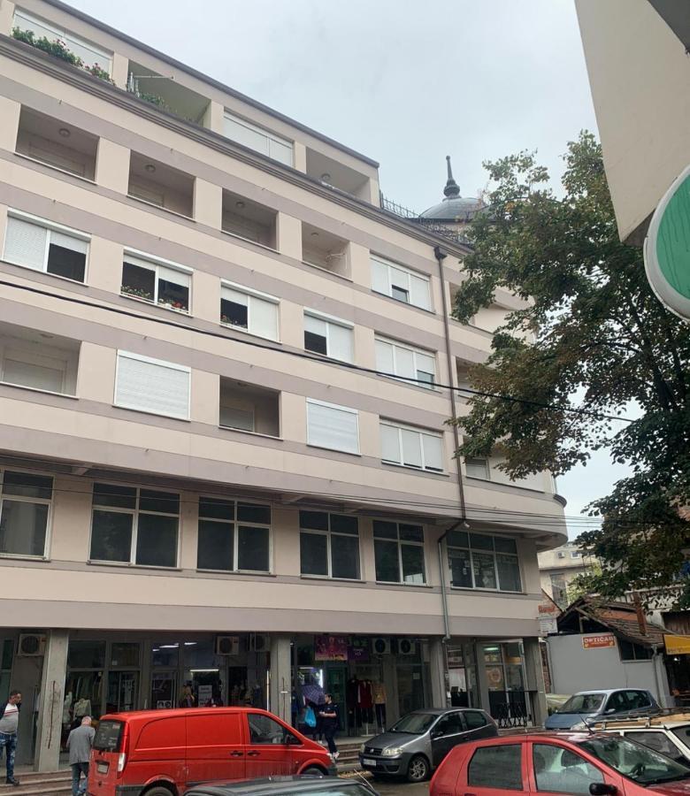 Zara Apartman Krusevac - Centar Apartment Luaran gambar