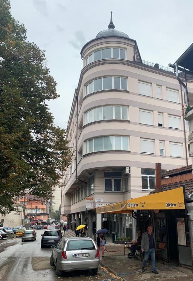 Zara Apartman Krusevac - Centar Apartment Luaran gambar