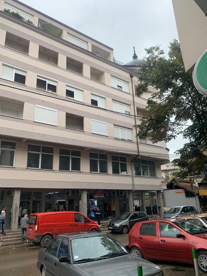 Zara Apartman Krusevac - Centar Apartment Luaran gambar